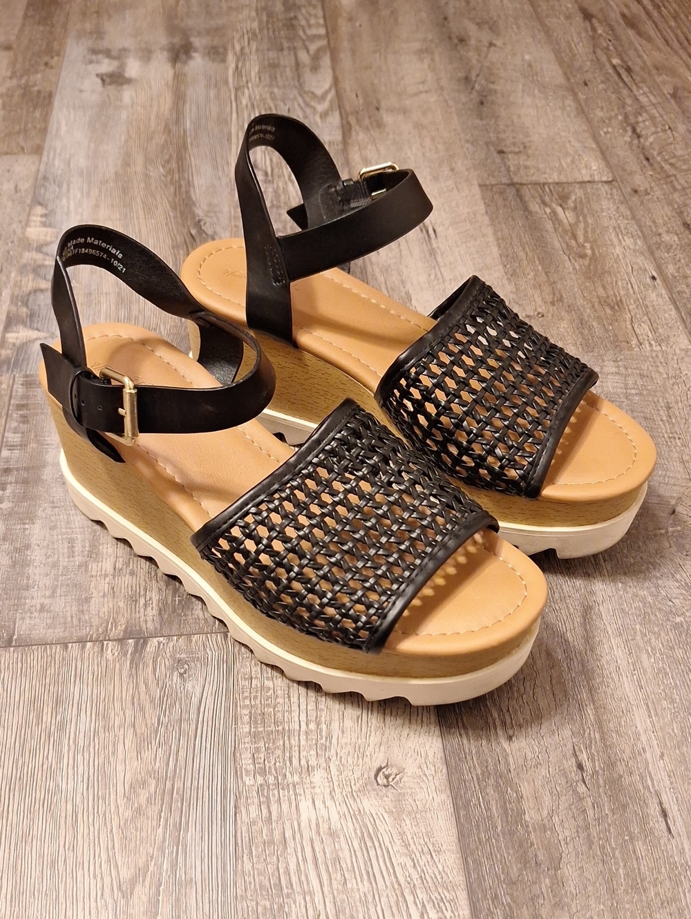 Universal Thread Black Woven Platform Sandals with Ankle Strap